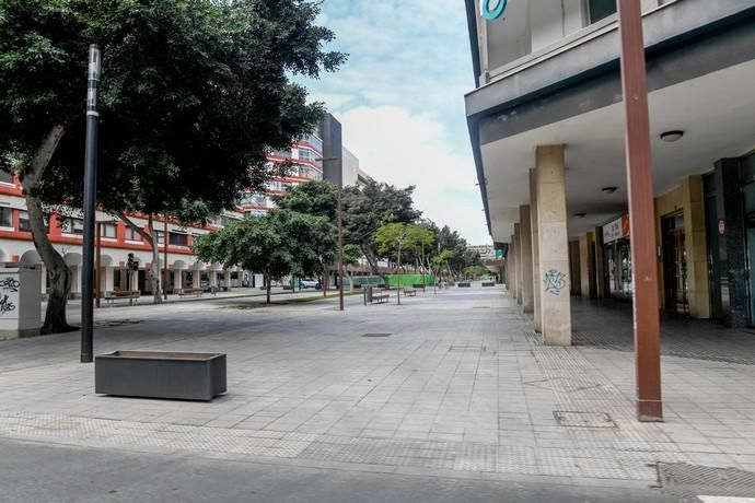 25-03-20 LAS PALMAS DE GRAN CANARIA. CIUDAD. LAS PALMAS DE GRAN CANARIA. Recorrido por la ciudad para vera su desolación.   Fotos: Juan Castro.  | 25/03/2020 | Fotógrafo: Juan Carlos Castro