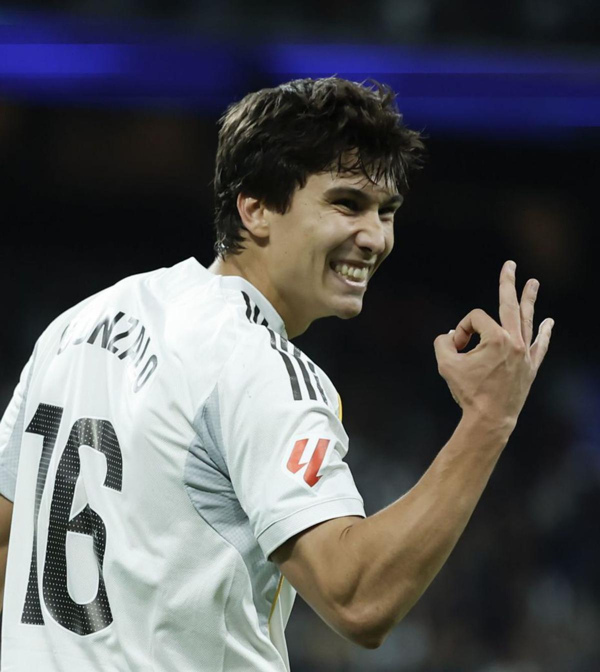 Gonzalo es disfressa de Mbappé i guia el Madrid amb tres gols