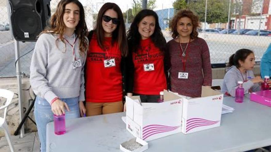 Puçol aportó 350 corredoras a la Carrera de la Mujer que se celebró en València