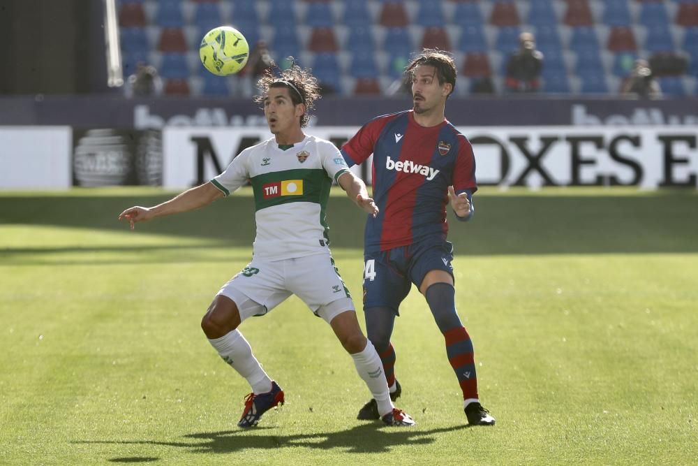 Las imágenes del Levante UD - Elche CF