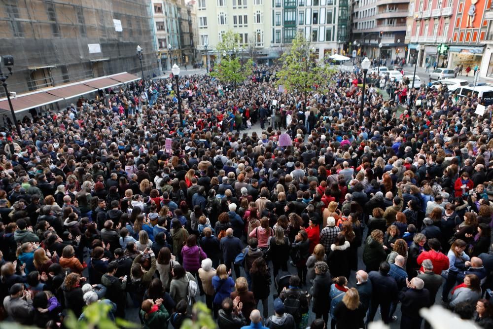 Manifestación por la condena a los integrantes de "La Manada" en Gijón.