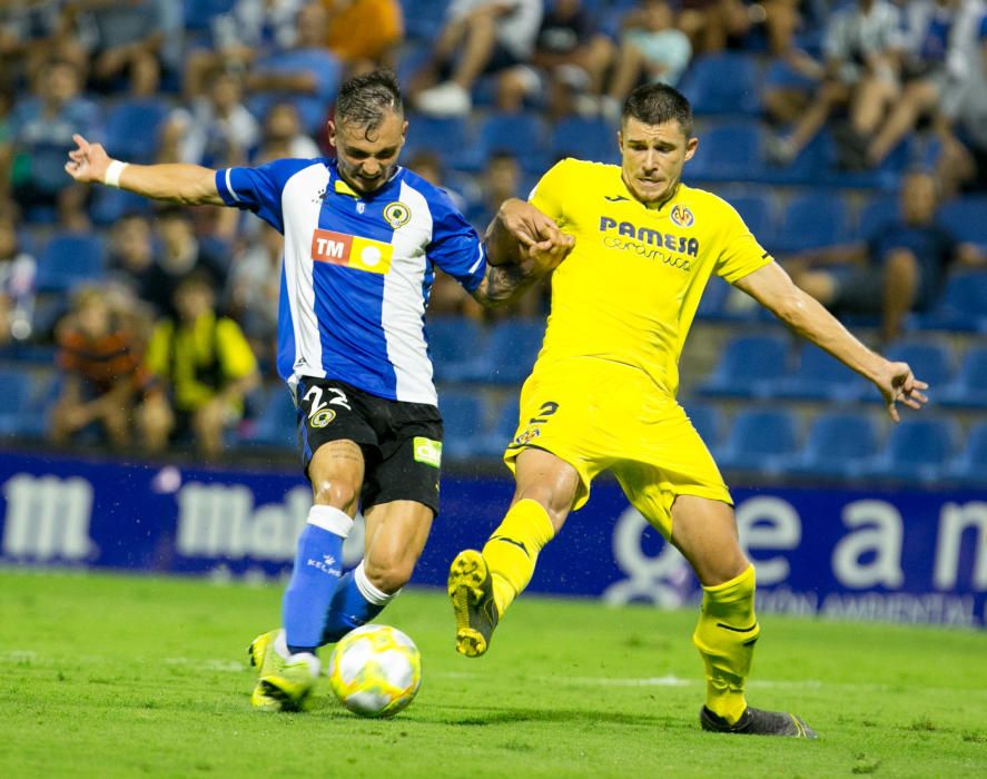 El Hércules genera dudas en su puesta de largo en el Rico Pérez al verse superado por el Villarreal B