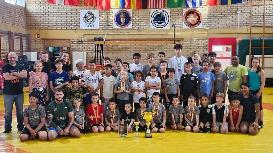 El Ares es subcampeón en la Copa de España de escuelas de lucha