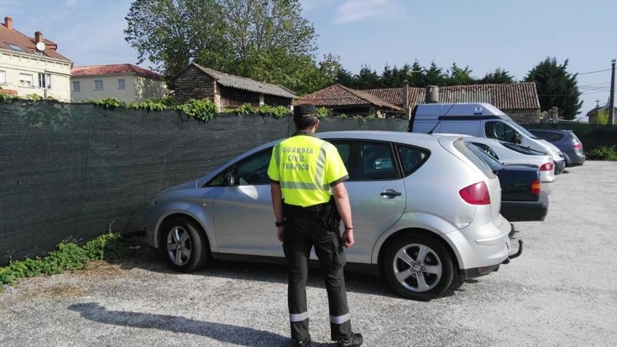 Interceptan en Cambados a un conductor sin carné que se dirigía a un juicio por la retirada del permiso