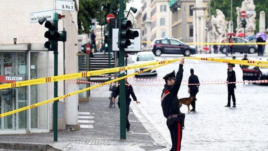 Varias explosiones de paquetes bomba en Roma dejan tres personas heridas