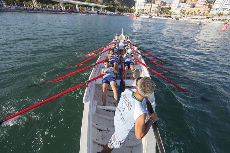 Regata de Jábegas en el Muelle Uno