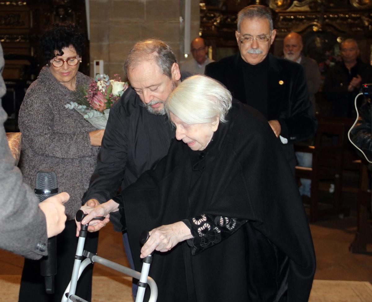 Montserrat Torrent en el reconeixement que li va fer Igualada, dissabte