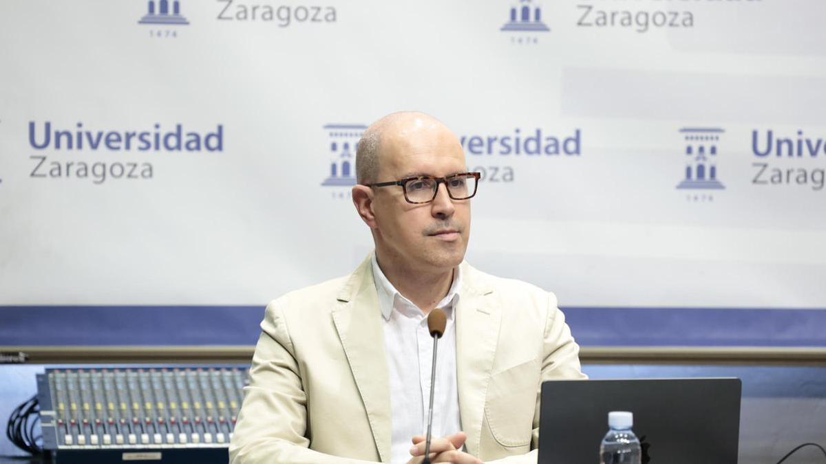El investigador de Zaragoza Elías Cueto recibe 2,5 millones de la Unión Europea para desarrollar una IA que entienda el mundo