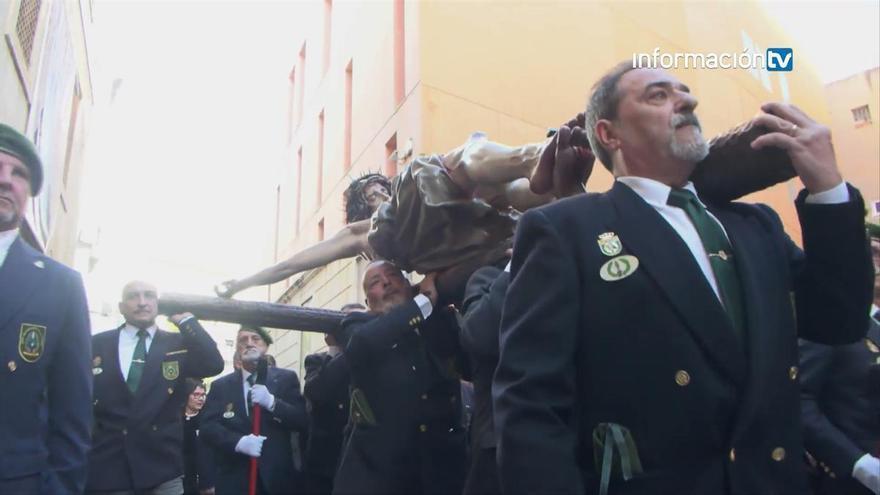 El Jesús Consolado y el Cristo de la Sangre procesionan, por primera vez, en la Cofradía del Divino Amor