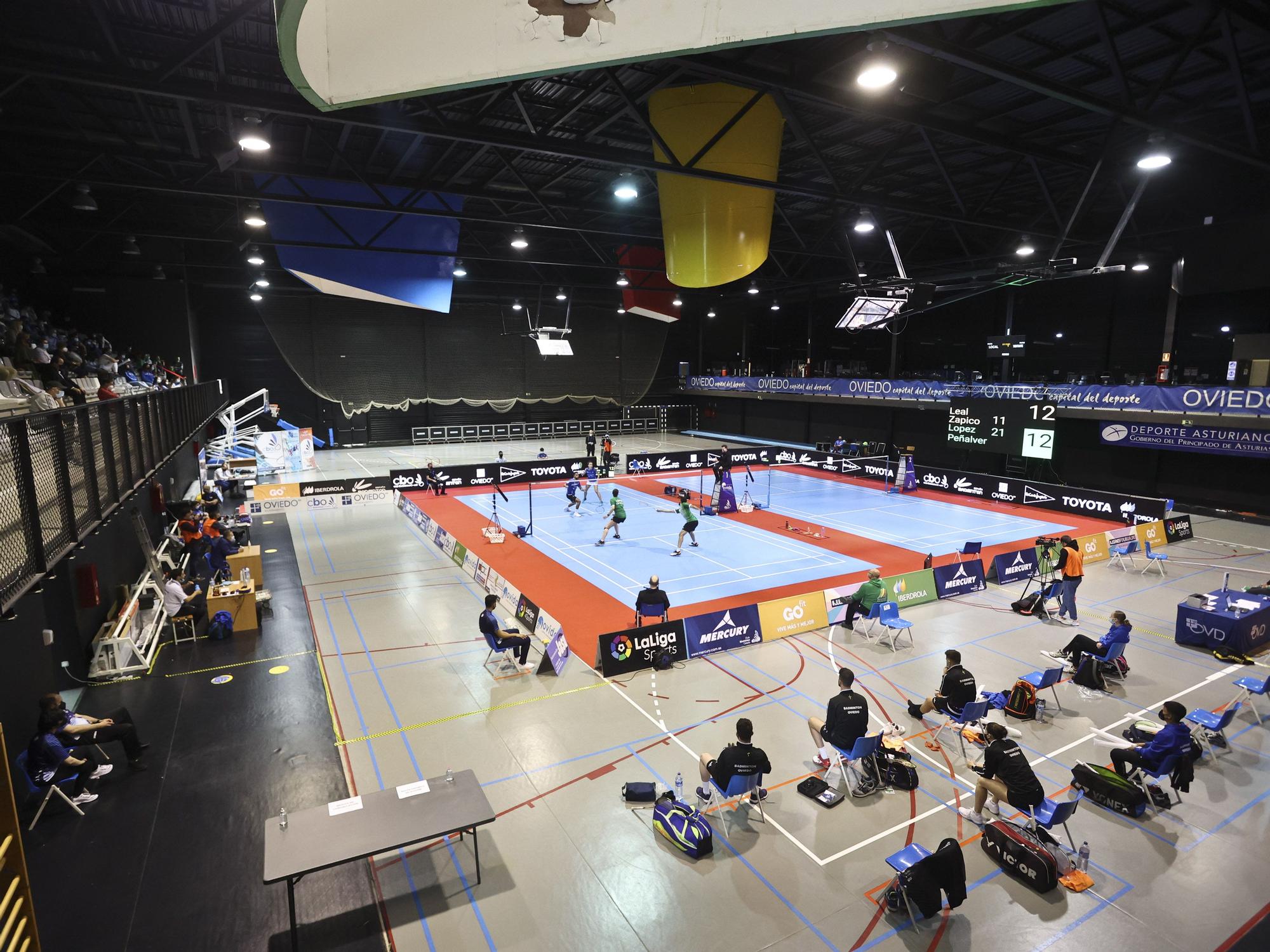 Victoria del Bádminton Oviedo en el partido de ida de la final de Liga