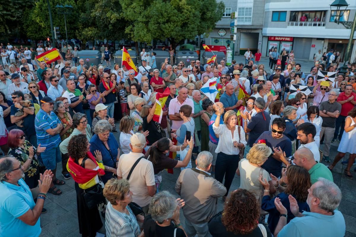 Un momento de la protesta vivida esta tarde en Vilagarcía.