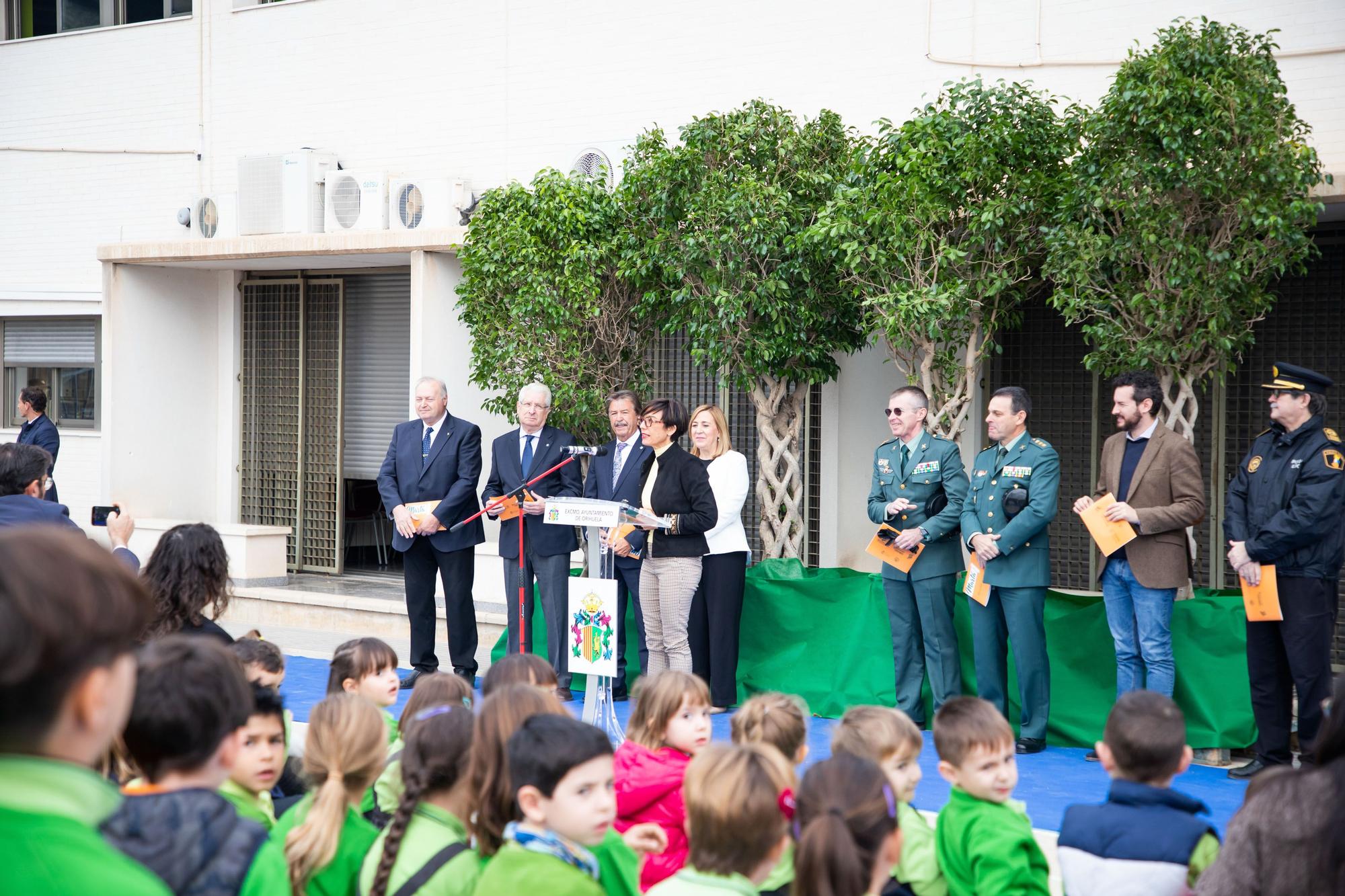 Visita de la Directora de la Guardia Civil al colegio de Hurchillo