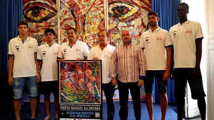 Imagen del acto de presentación, en Torre del Mar.