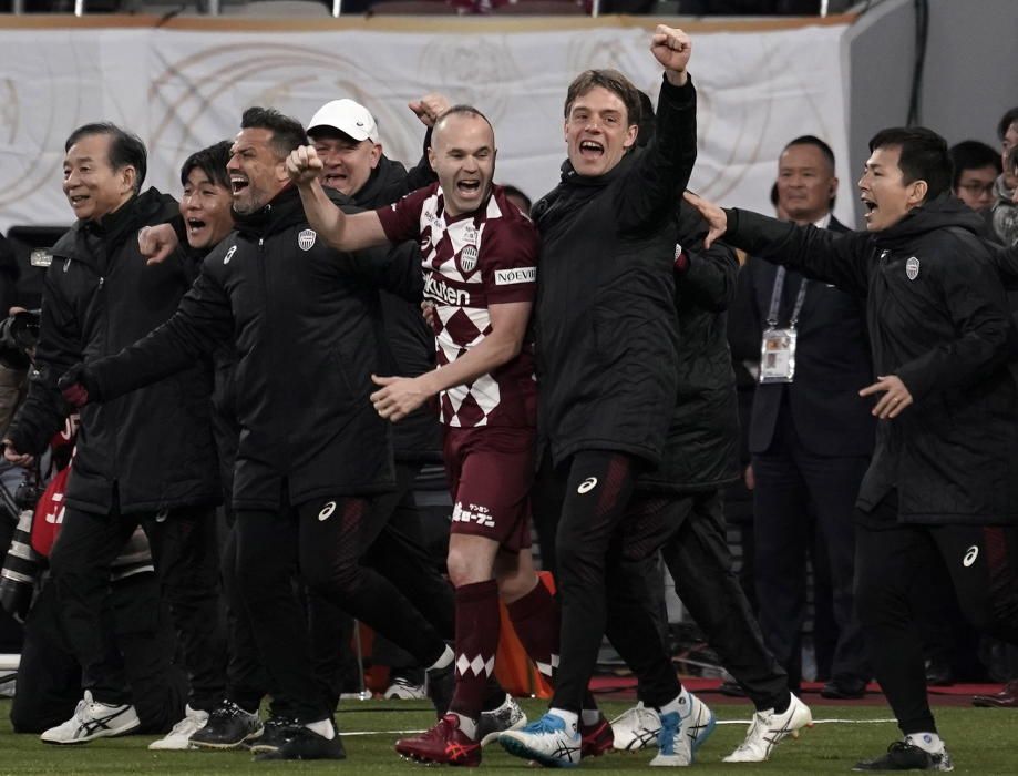 Villa termina su carrera con la Copa Emperad