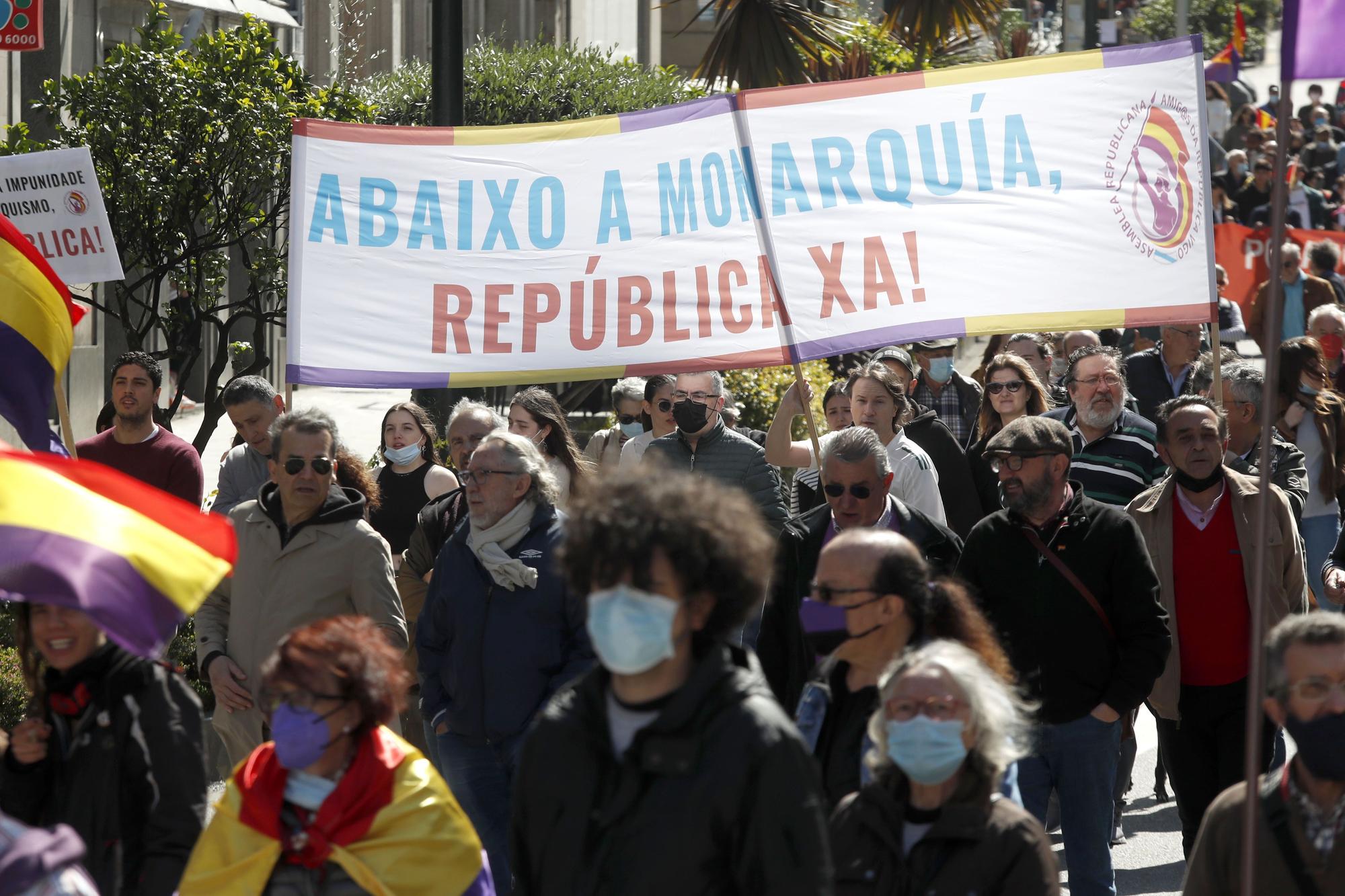 Los republicanos toman las calles de Vigo para exigir el final de la monarquía