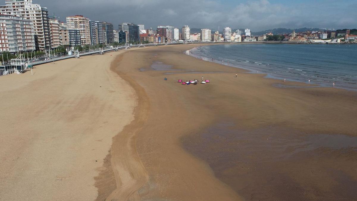 La playa de San Llorienzu, a vista de dron.