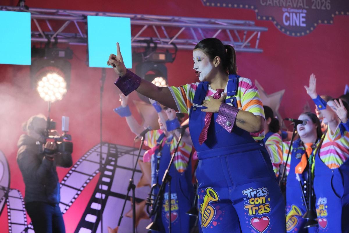 Tras Con Tras cierra la final de murgas del norte en su estreno en la comarca.