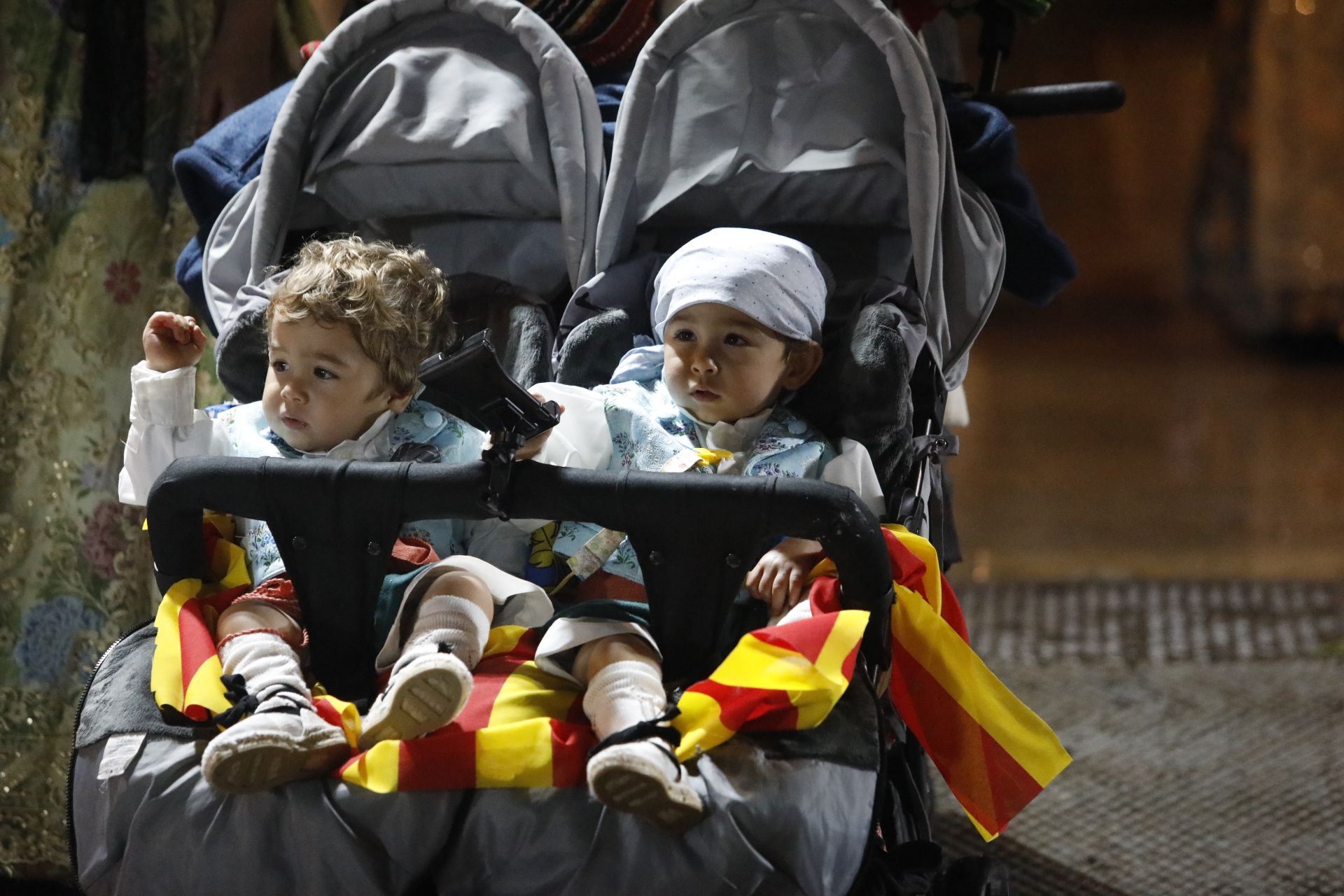 Búscate en el primer día de ofrenda por la calle Quart (entre las 22:00 a las 23:00 horas)