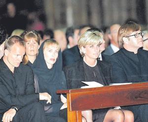De izquierda a derecha, Sting y su mujer, Trudie Styler, la princesa Diana y Elton John.