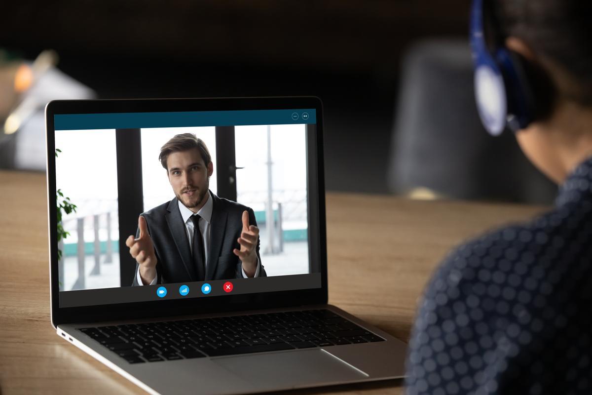 Claves para no fallar en una entrevista de trabajo por videoconferencia.