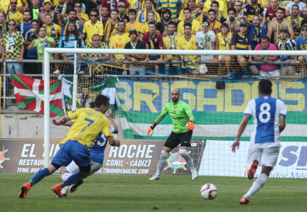 Imágenes del partido entre Cádiz y Hércules