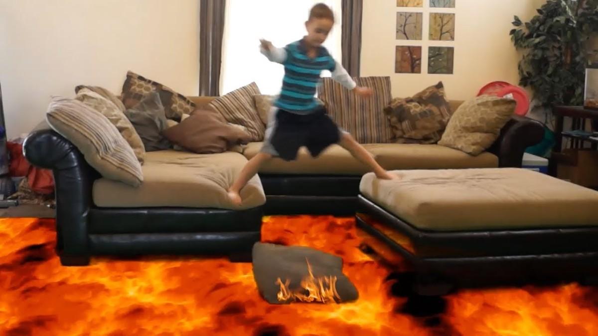 Captura de uno de los vídeos 'The floor is lava' con efectos especiales.