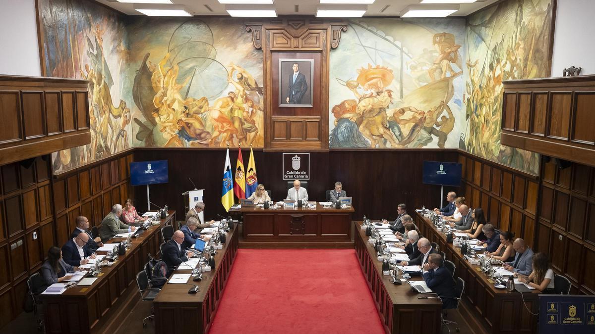 Pleno del Cabildo de Gran Canaria durante la sesión de este 26 de junio.