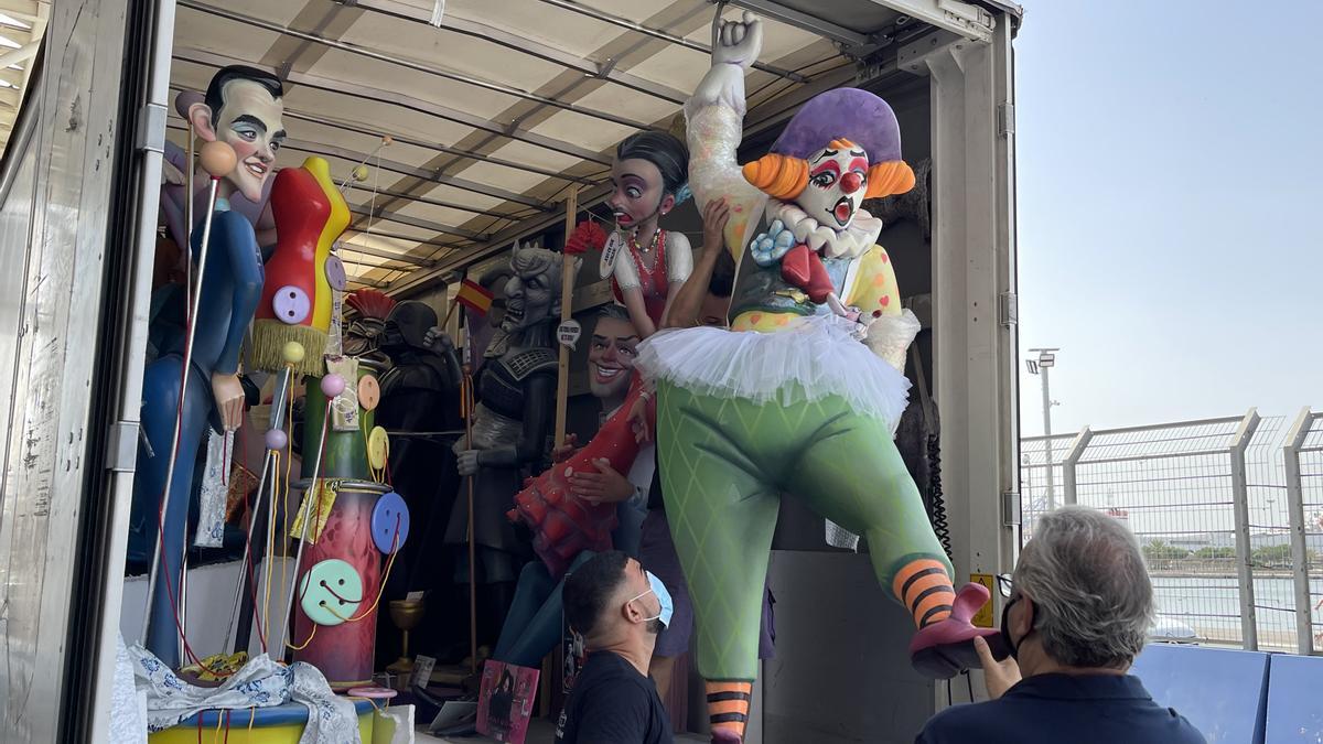 Los ninots de las Fallas 2021 llegan a La Marina