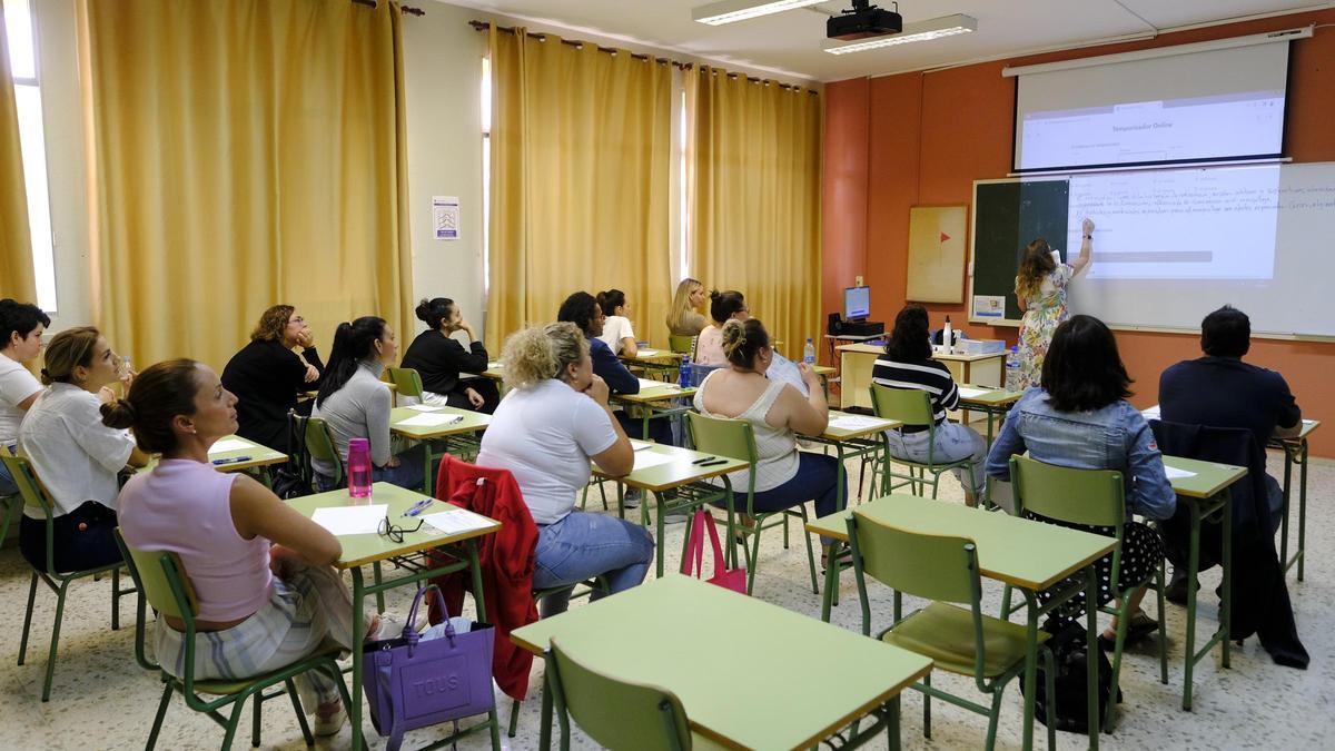 Prueba de las oposiciones extraordinarias de Educación celebradas en 2024 en Canarias.
