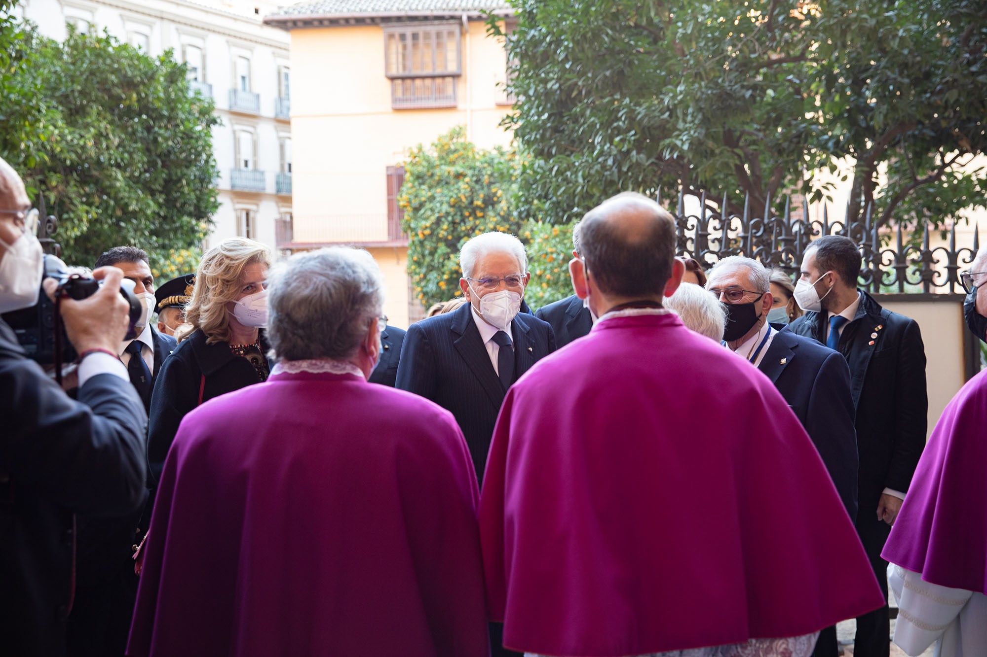 El presidente de Italia, Sergio Mattarella, aprovecha su estancia en Málaga y visita 'El Verbo Encarnado'