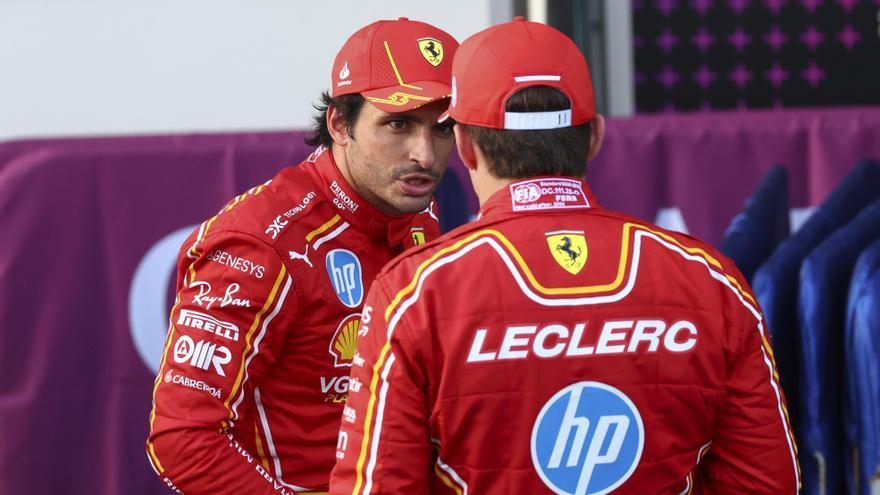 Leclerc se hartó de Sainz: "¡Intenta decírselo en español!"