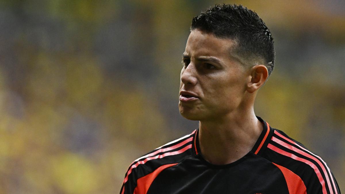 James, durante el Brasil - Colombia