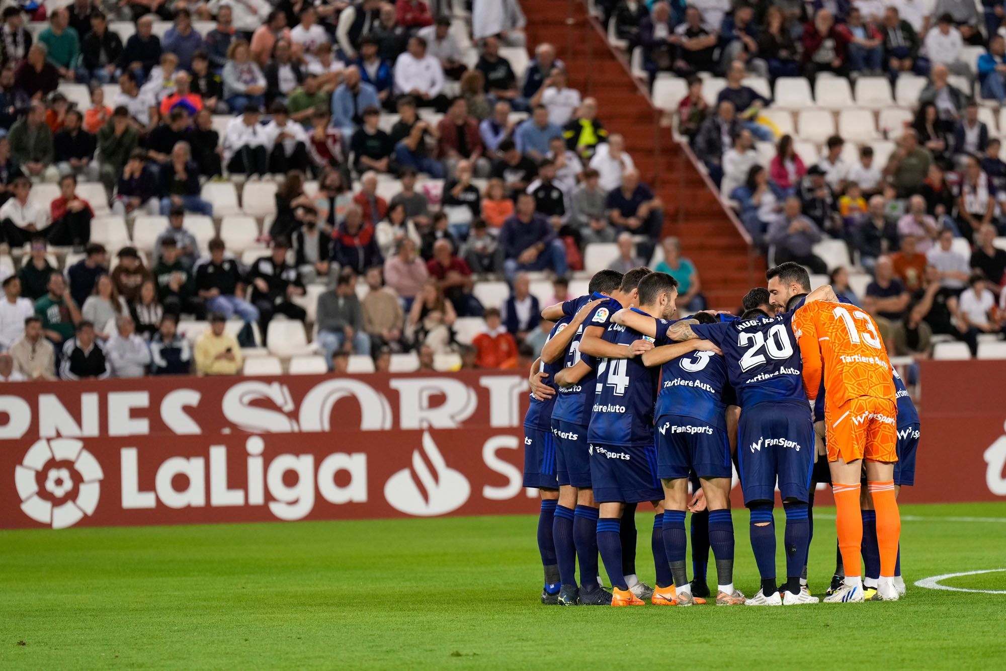 EN IMÁGENES: El Oviedo cae en Albacete y se instala en la zona de descenso: 1-0