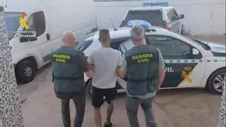 Detenido el autor de 12 robos con fuerza en bares de Punta Umbría y El Portil: estaba escondido en una embarcación varada en la orilla