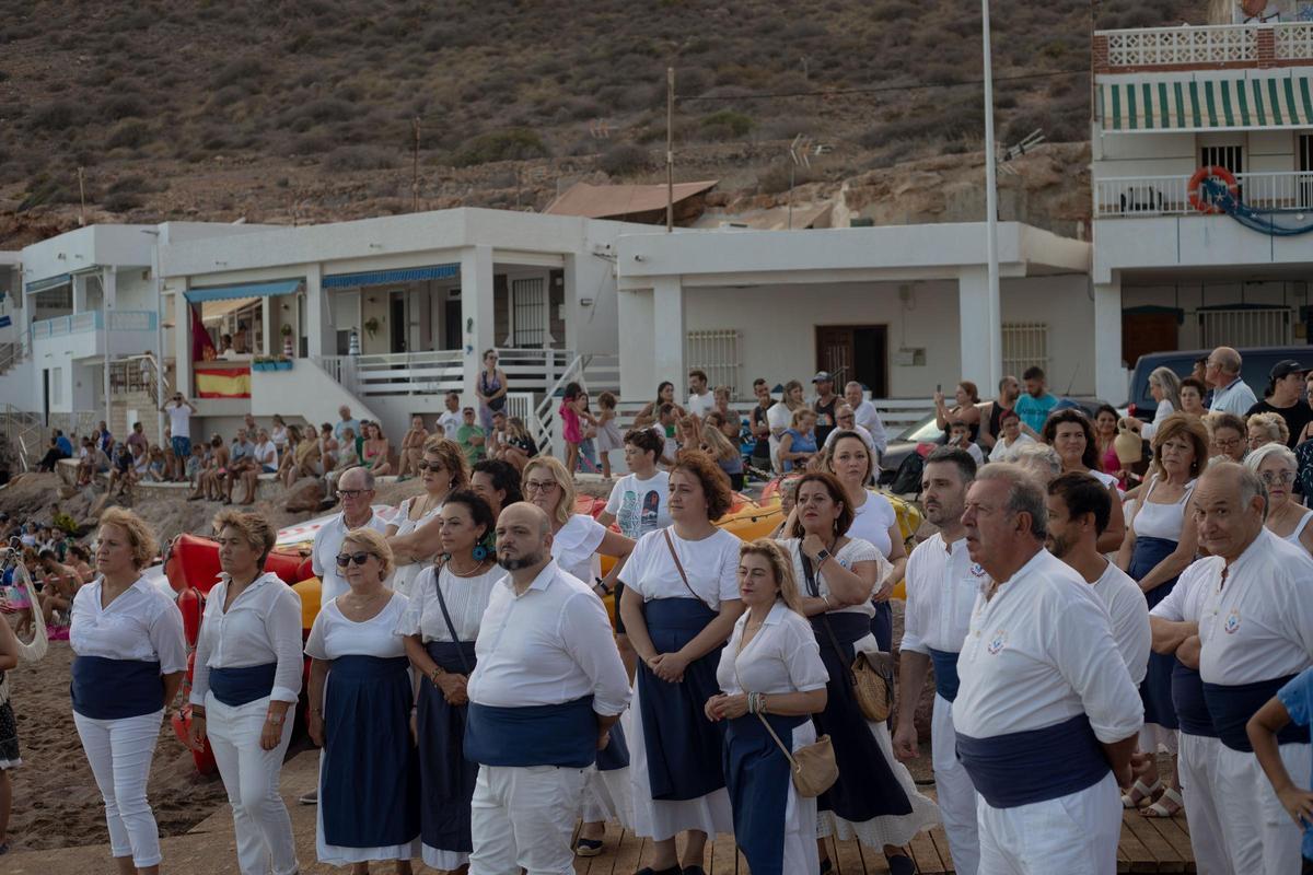 El Portús recrea su origen con el arte marinero de la jábega El Portús recrea su origen con el arte marinero de la jábega