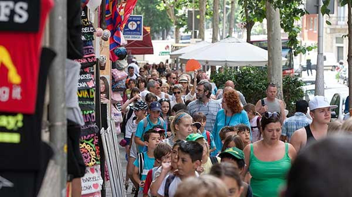 Una vintena d’afectats opinen sobre el pla de reorganització d’autocars per regular l’accés a la Sagrada Família.