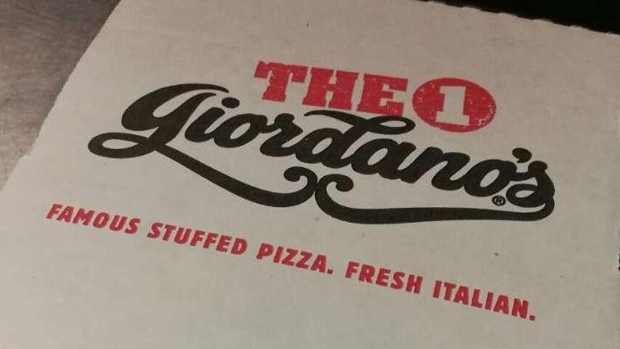 Un pizza pedida en Chicago y servida en A Estrada