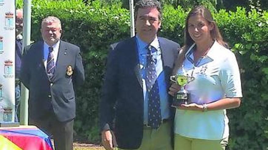 Pilar Torrent es subcampeona de España + 30 años