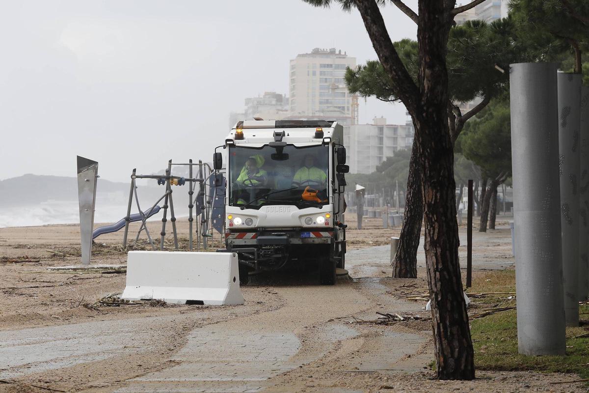 Les fotografies de l'endemà de la llevantada Harry a les comarques gironines Les fotografies de l'endemà de la llevantada Harry a les comarques gironines