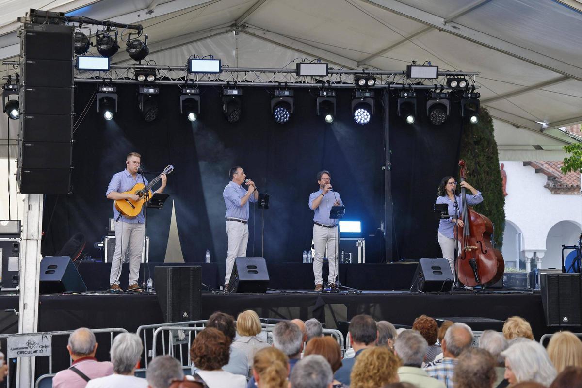 Concert d'havaneres amb Terra Endins per la festa major del barri de Sant Narcís. Concert d'havaneres amb Terra Endins per la festa major del barri de Sant Narcís.