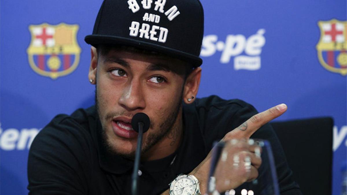 Neymar, durante la presentación