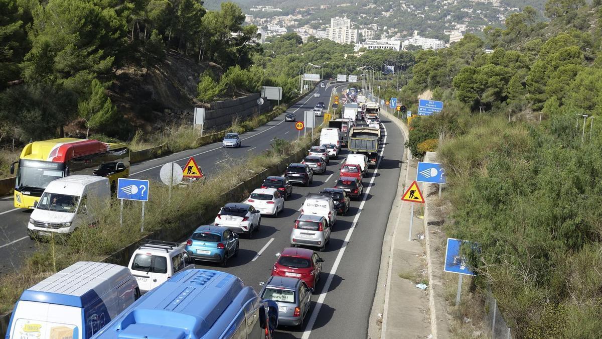 Retenciones durante el cierre de los túneles por las obras.