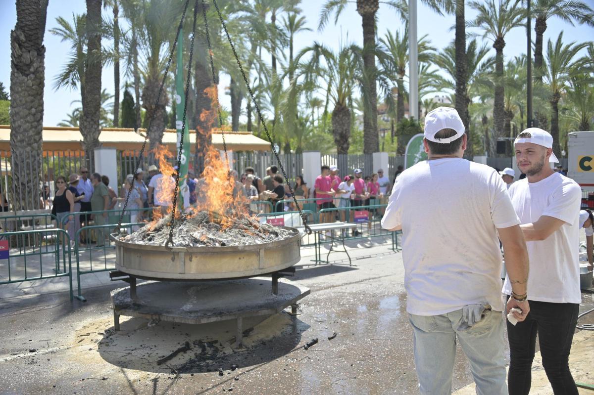Fiesta del arroz con costra en Elche