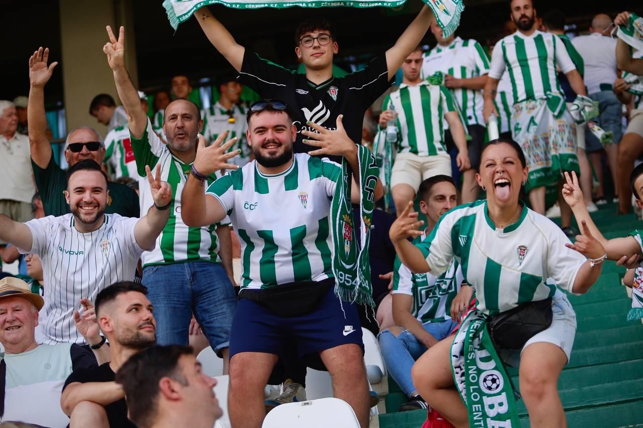 Córdoba CF-Barcelona Atlétic | La afición cordobesista, en imágenes