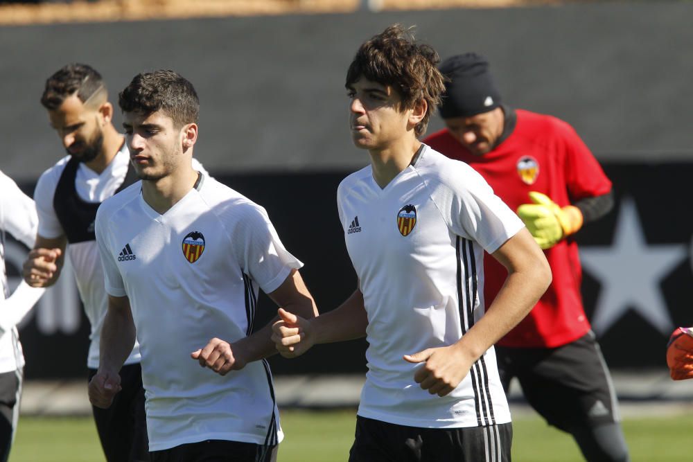 El entrenamiento del Valencia CF, en imágenes