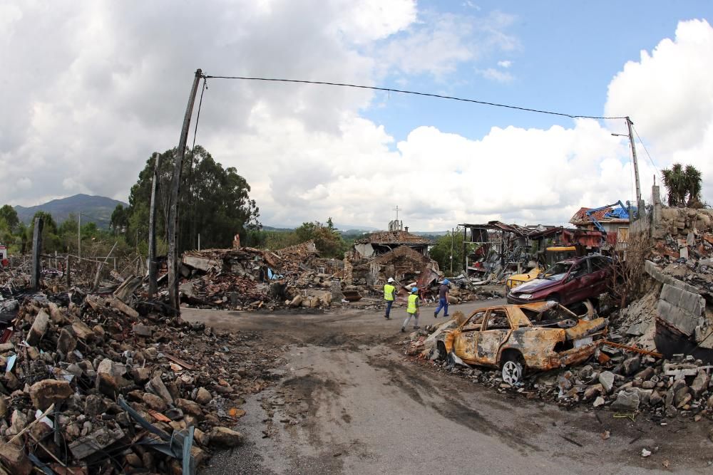 El desescombro de la zona cero deja al descubierto la devastación que causó dos muertos y arrasó una treintena de viviendas.