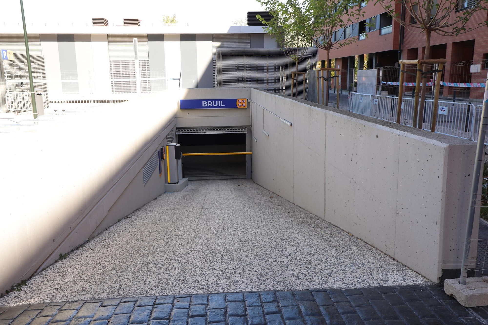 Así luce el nuevo parking del Parque Bruil de Zaragoza