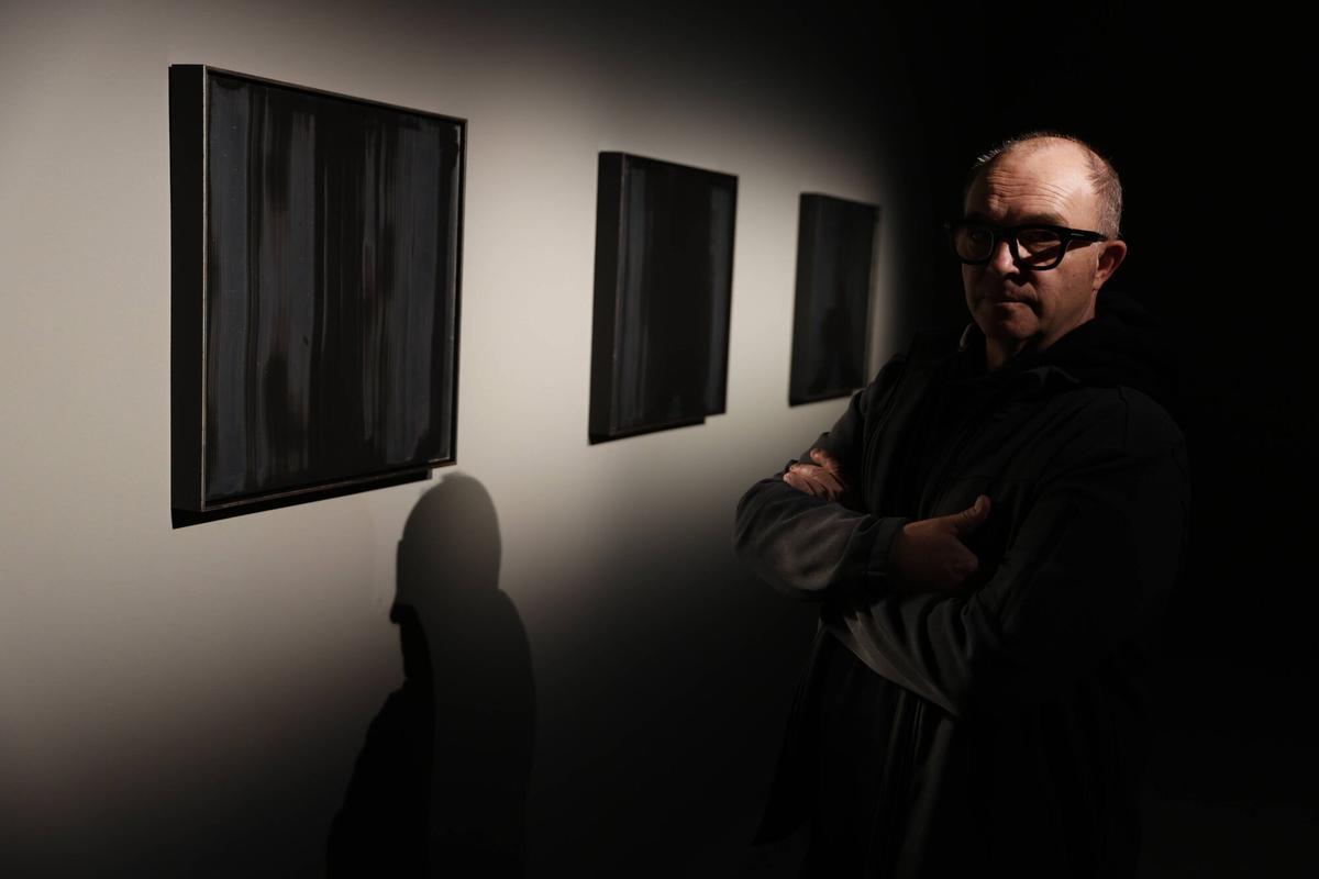 Ramón Isidoro en una de las zonas de su exposición.