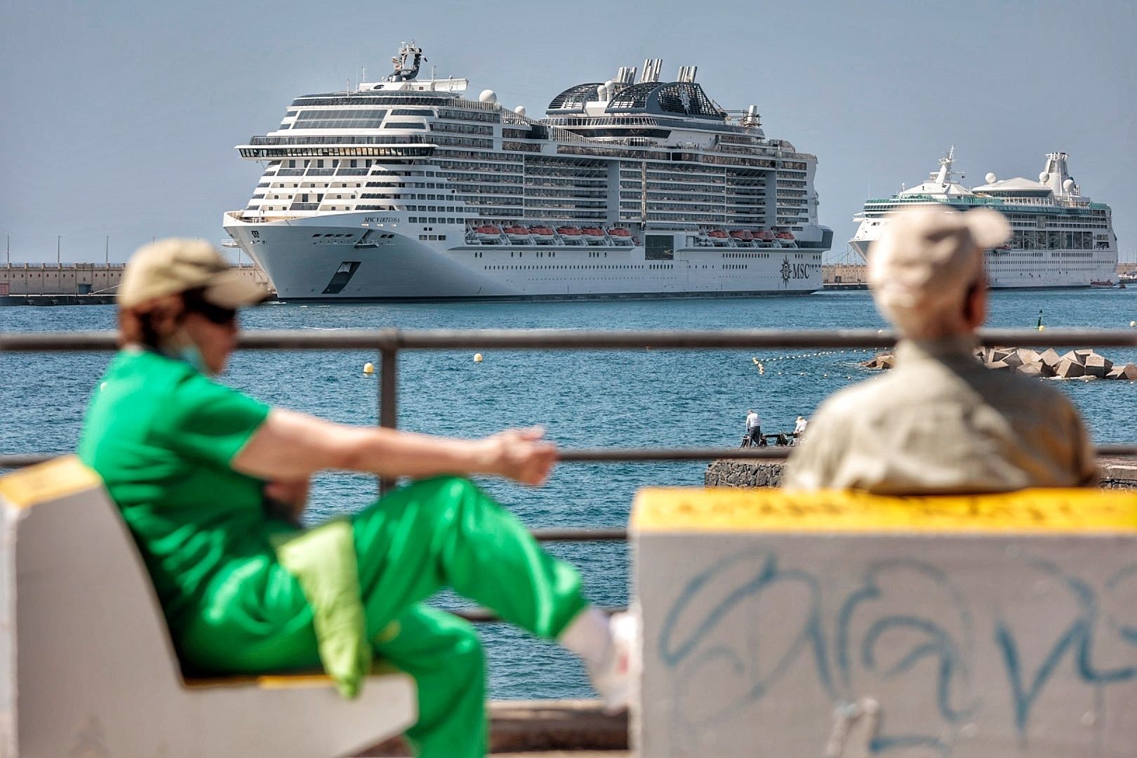 Crucero MSC Victoria en puerto de Santa Cruz de Tenerife