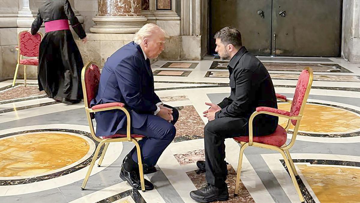 Trump se reúne con Zelenski antes del funeral del papa Francisco